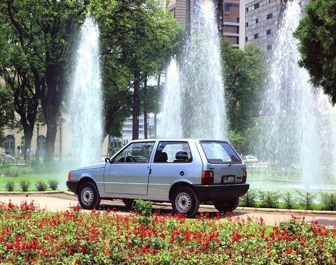 Fiat Uno completa 35 anos de Brasil (12)