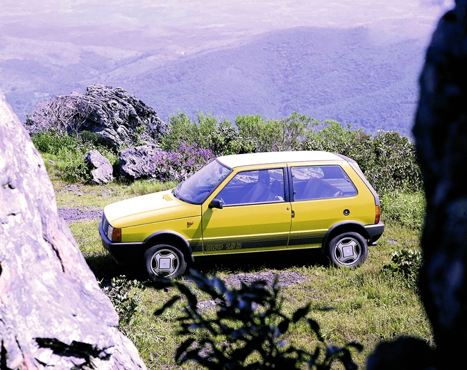 Fiat Uno completa 35 anos de Brasil (13)