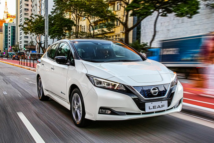 leaf e o melhor eletrico do ano e corolla vence entre carros a combustao leaf e o melhor eletrico do ano e corolla vence entre carros a combustao