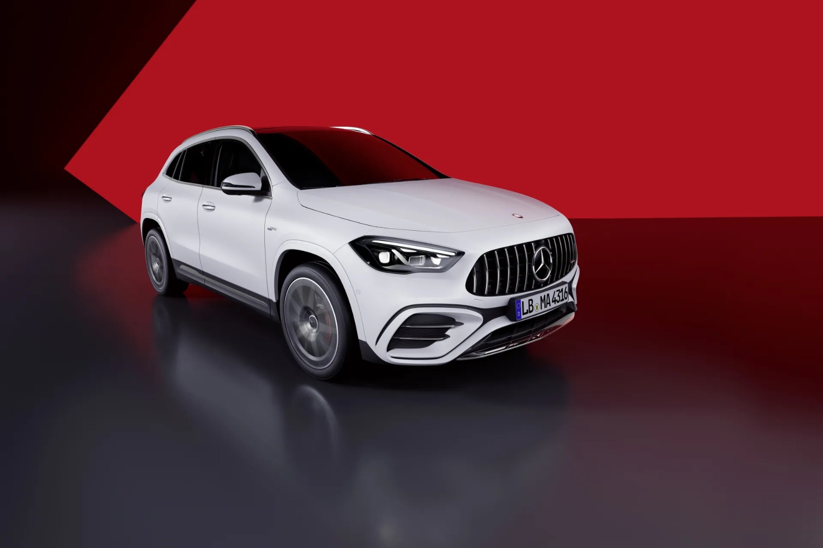 Mercedes-Benz atualiza linha 2024 do GLA e traz novidades